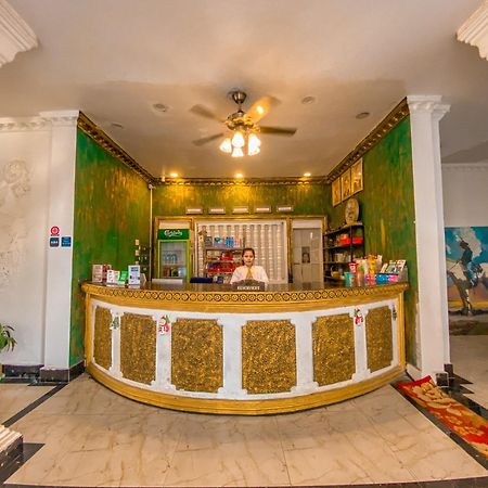 Le Casablanca Hotel Phnom Penh Exteriör bild
