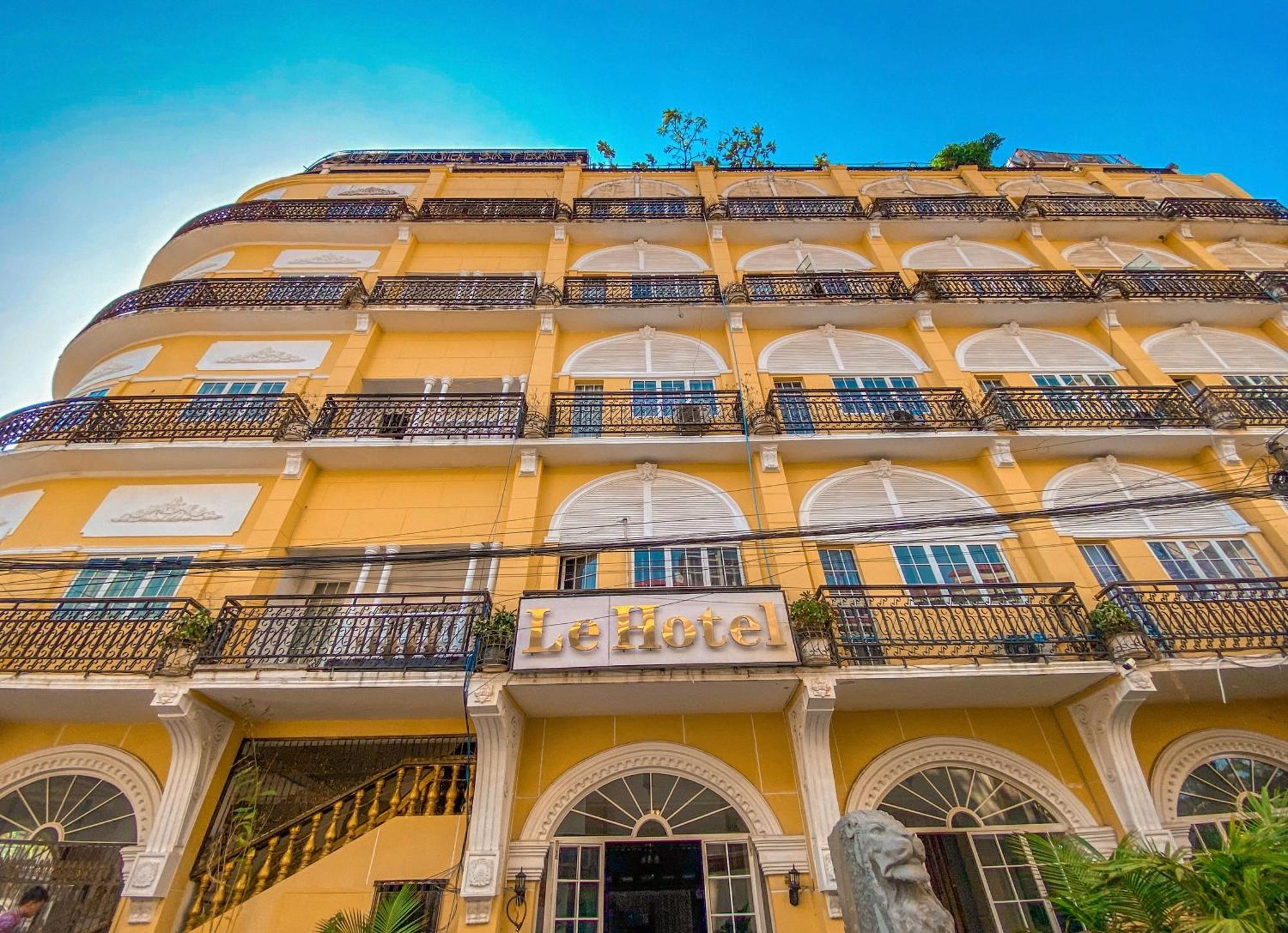 Le Casablanca Hotel Phnom Penh Exteriör bild