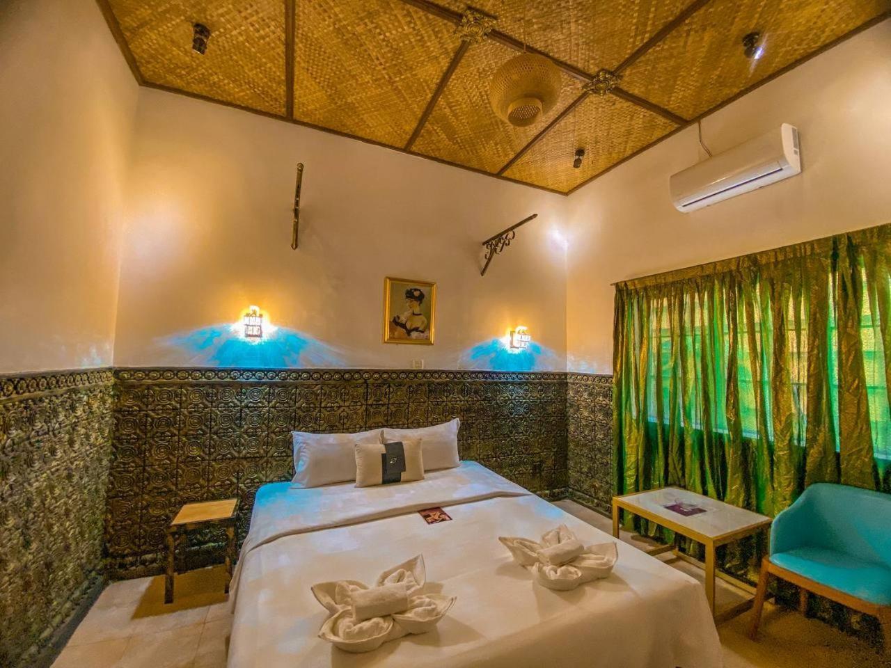 Le Casablanca Hotel Phnom Penh Exteriör bild
